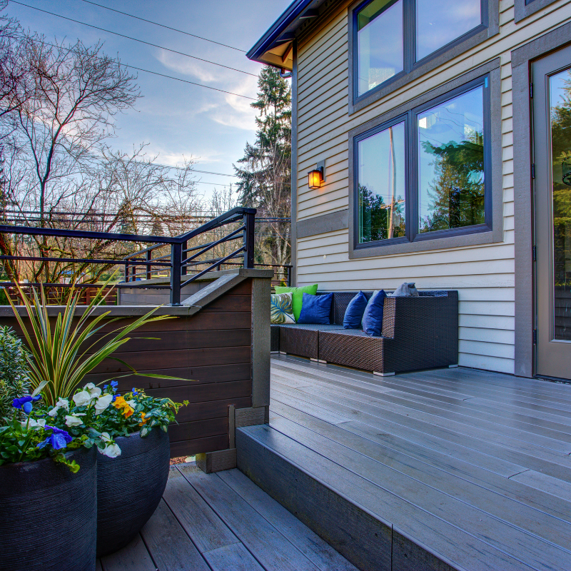 Beautiful backyard deck | Arthouse Renovations